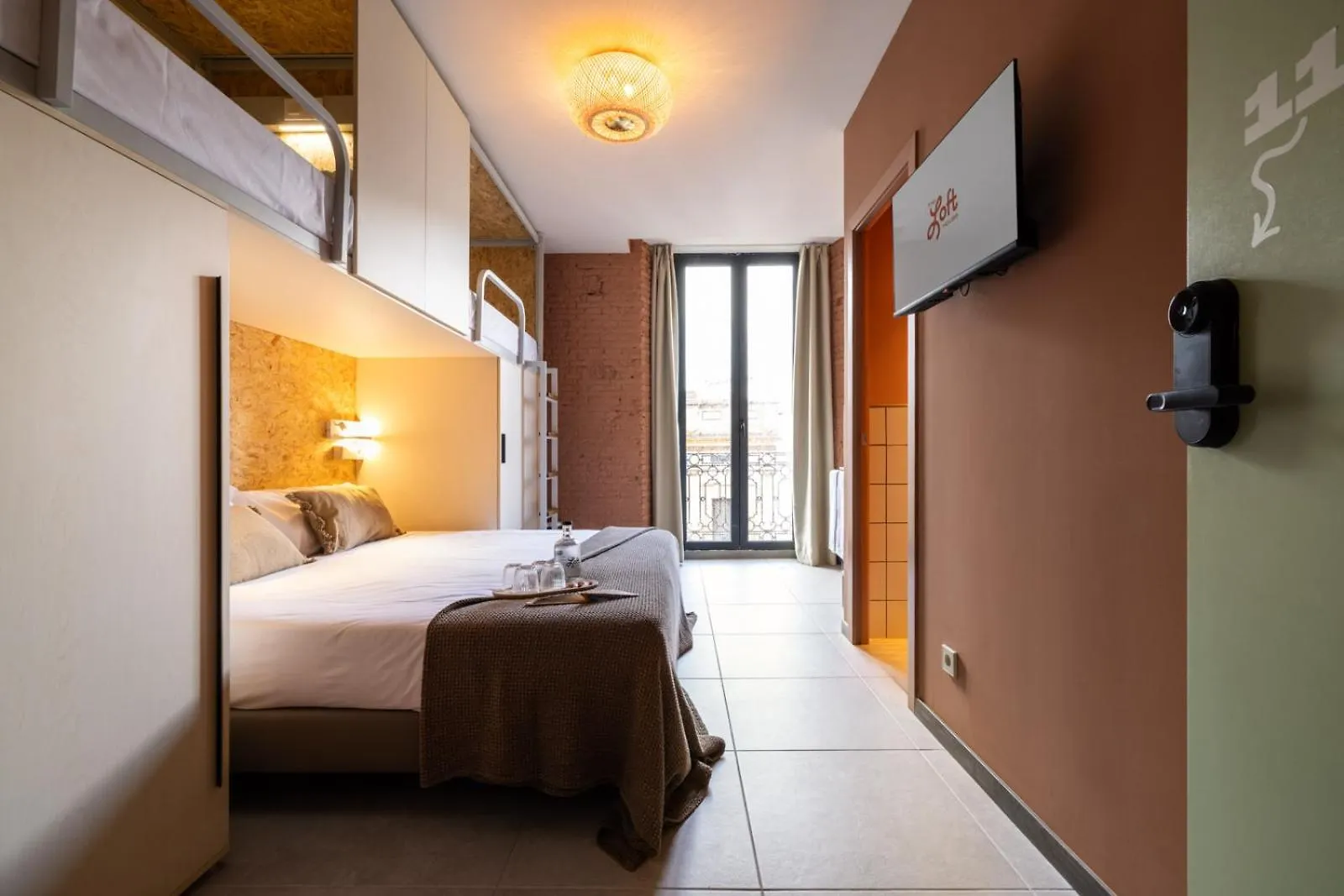 ホステル The Loft House Sevilla
