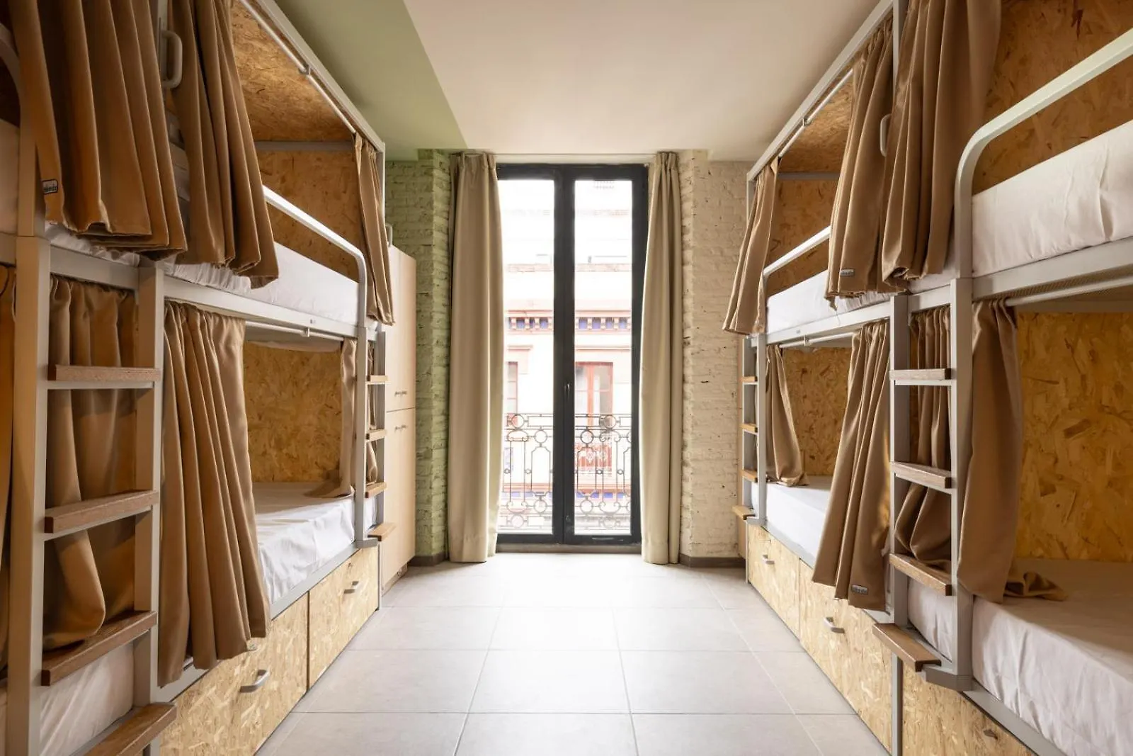 The Loft House Sevilla contacts
